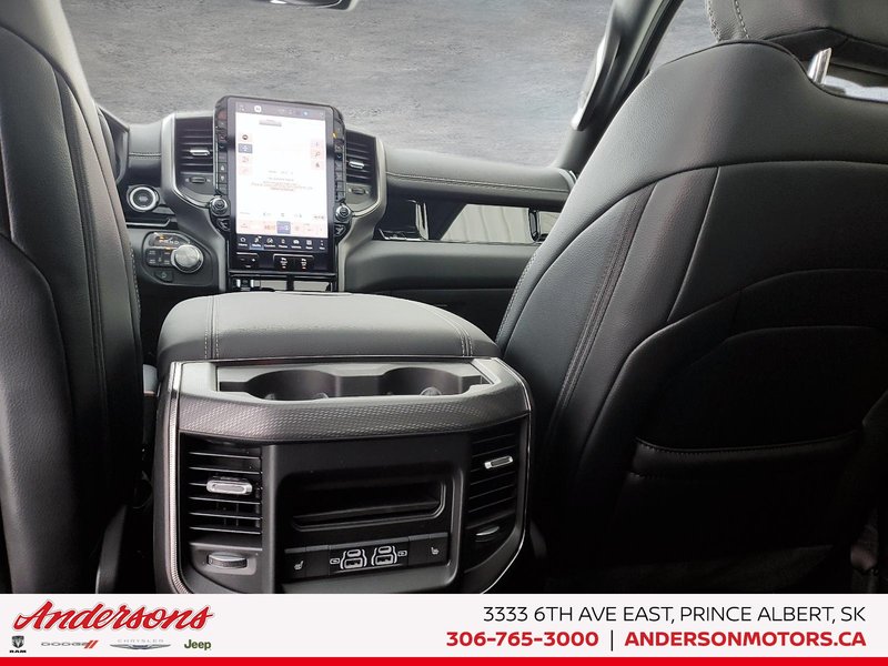 2026 Ram 1500 SPORT 3.0L Hurricane Twin Turbo I6 / Crew Cab / Mopar Side Steps / Panoramic Sunroof
