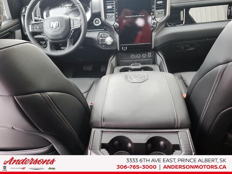 2026 Ram 1500 SPORT 3.0L Hurricane Twin Turbo I6 / Crew Cab / Mopar Side Steps / Panoramic Sunroof