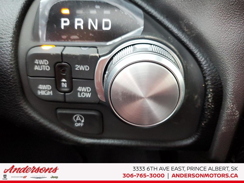 2026 Ram 1500 SPORT 3.0L Hurricane Twin Turbo I6 / Crew Cab / Mopar Side Steps / Panoramic Sunroof