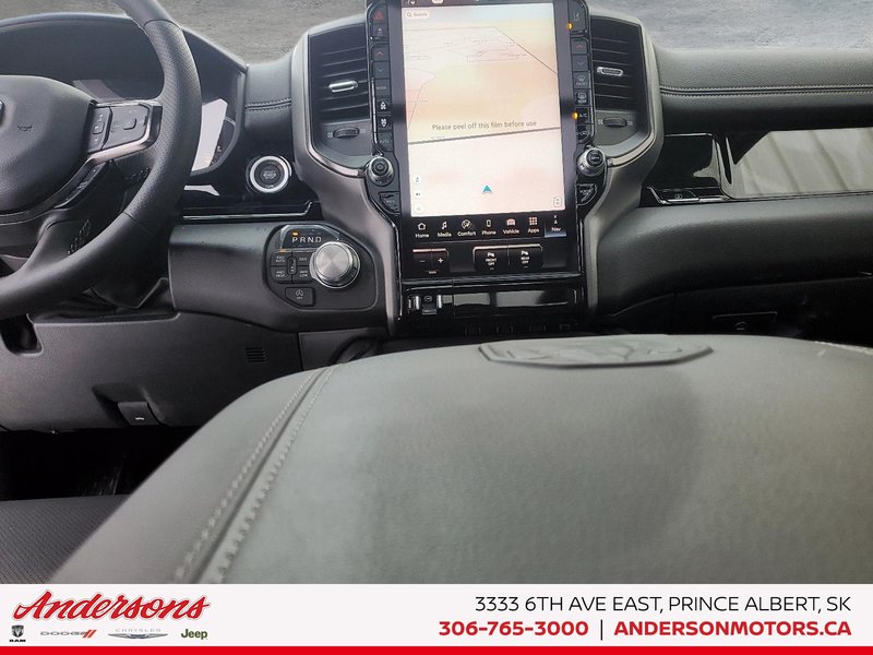 2026 Ram 1500 SPORT 3.0L Hurricane Twin Turbo I6 / Crew Cab / Mopar Side Steps / Panoramic Sunroof