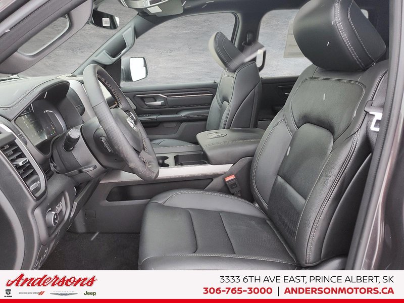 2026 Ram 1500 SPORT 3.0L Hurricane Twin Turbo I6 / Crew Cab / Mopar Side Steps / Panoramic Sunroof