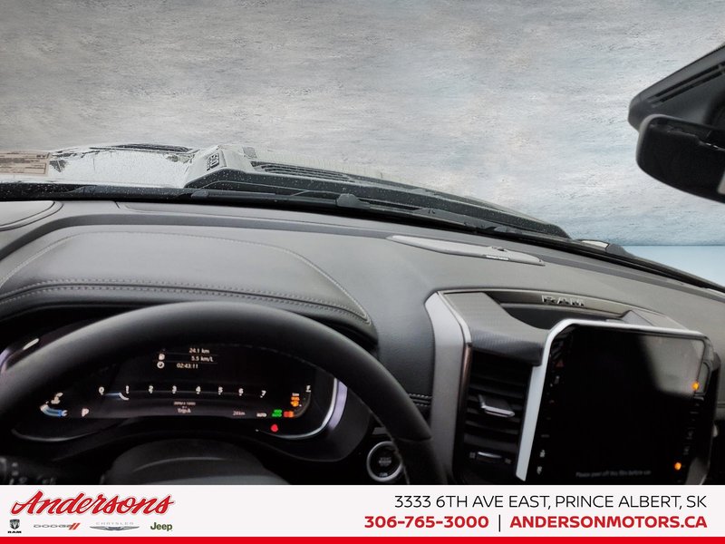 2026 Ram 1500 SPORT 3.0L Hurricane Twin Turbo I6 / Crew Cab / Mopar Side Steps / Panoramic Sunroof