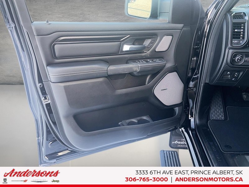 2026 Ram 1500 SPORT 3.0L Hurricane Twin Turbo I6 / Crew Cab / Power Running Boards / Trailer Brake Control