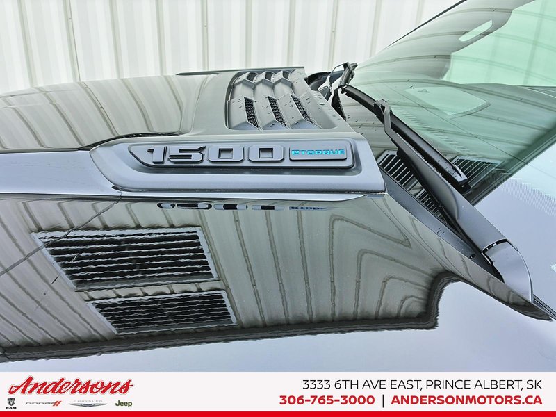 2026 Ram 1500 SPORT 5.7L HEMI V8 / Crew Cab / harman/kardon Premium Audio / Panoramic Sunroof