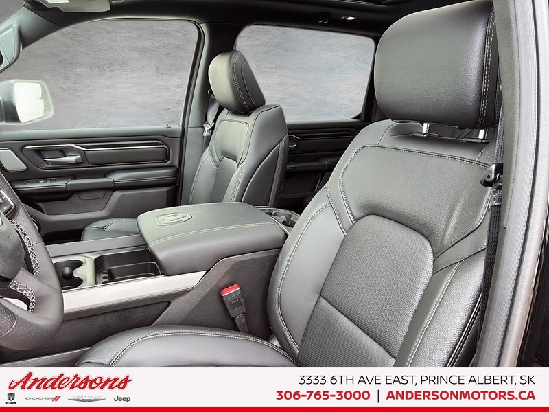 2026 Ram 1500 SPORT 5.7L HEMI V8 / Crew Cab / harman/kardon Premium Audio / Panoramic Sunroof
