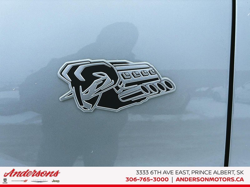 2026 Ram 1500 SPORT 5.7L HEMI V8 w/ eTorque / Dual-Pane Panoramic Sunroof / Leather-Faced Heated Seats