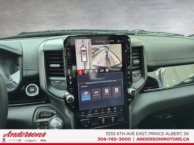 2026 Ram 1500 SPORT 5.7L HEMI V8 w/ eTorque / Dual-Pane Panoramic Sunroof / Leather-Faced Heated Seats