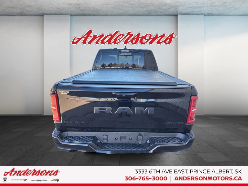 2026 Ram 1500 LIMITED 5.7L HEMI V8 / Crew Cab / Surround View Camera / Panoramic Sunroof
