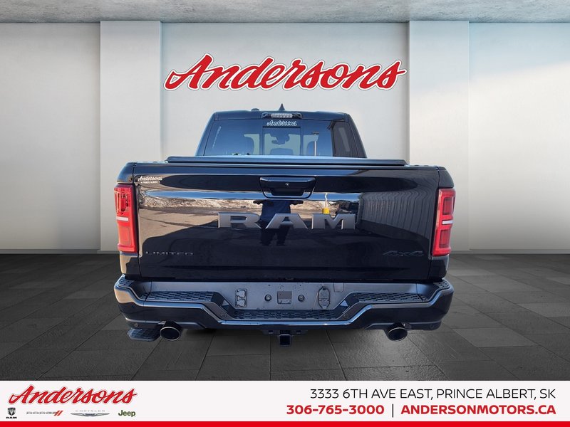 2026 Ram 1500 LIMITED 5.7L HEMI V8 / Crew Cab / Surround View Camera / Panoramic Sunroof