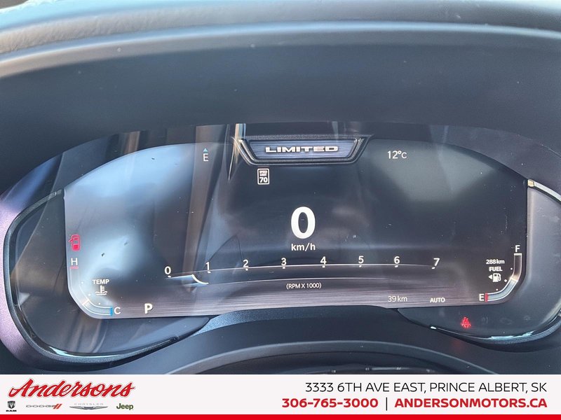 2026 Ram 1500 LIMITED 5.7L HEMI V8 / Crew Cab / Surround View Camera / Panoramic Sunroof