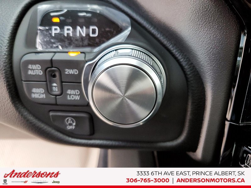 2026 Ram 1500 SPORT 5.7L HEMI V8 / Crew Cab / Ventilated Front Seats / Power Tailgate