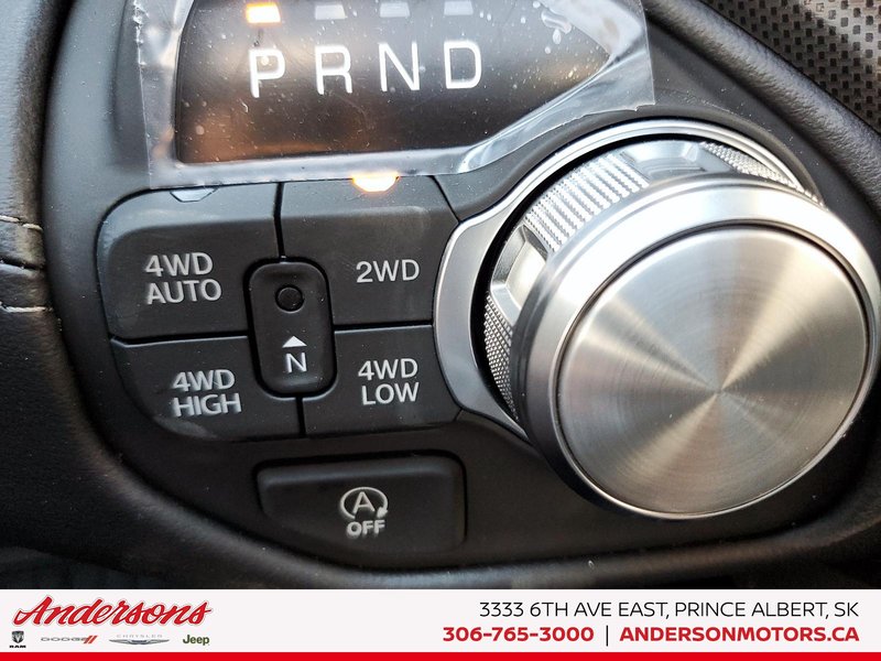 2026 Ram 1500 LIMITED 5.7L HEMI / Crew Cab / Heads-Up Display