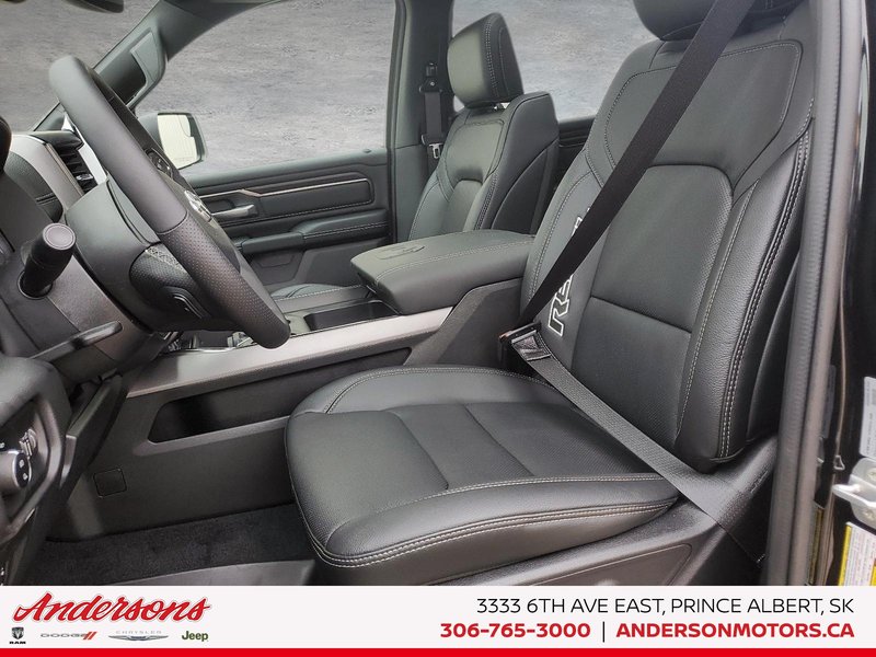 2026 Ram 1500 REBEL 5.7L / Crew Cab / 19-speaker Harman/Kardon Audio