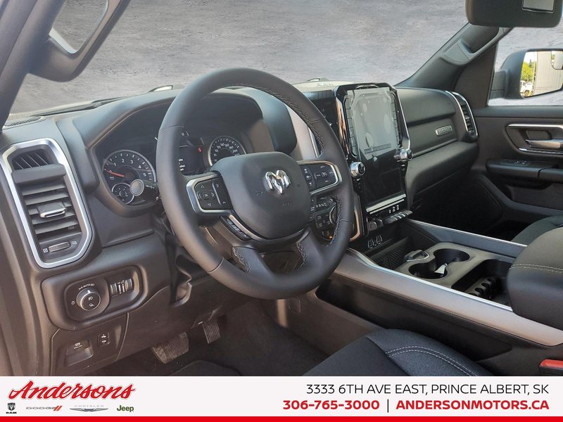 2026 Ram 1500 BIG HORN 3.0L Twin Turbo / Crew Cab / ParkSense