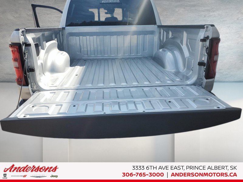 2026 Ram 1500 EXPRESS 3.0L Twin Turbo / Crew Cab / ParkSense