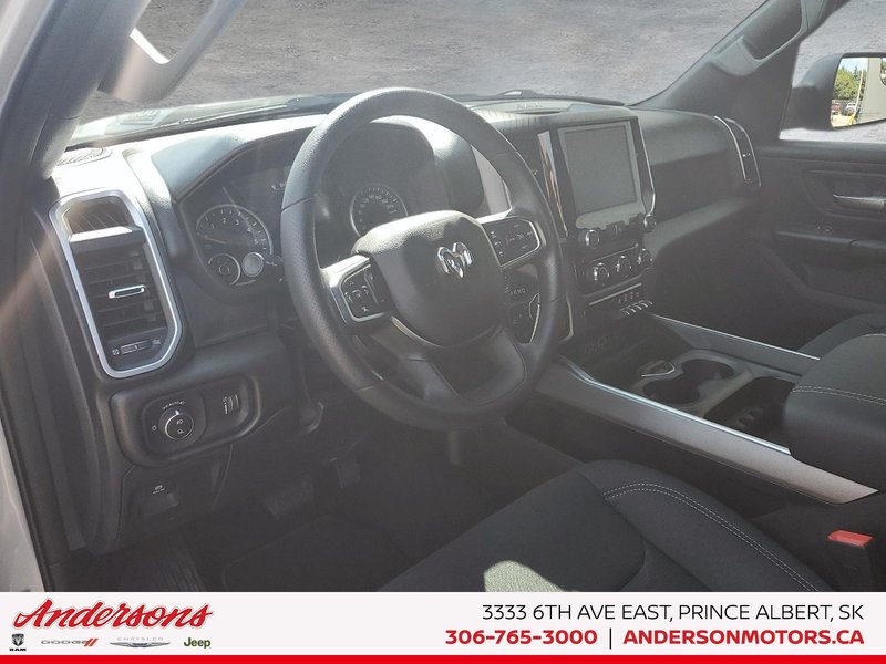 2026 Ram 1500 EXPRESS 3.0L Twin Turbo / Crew Cab / ParkSense