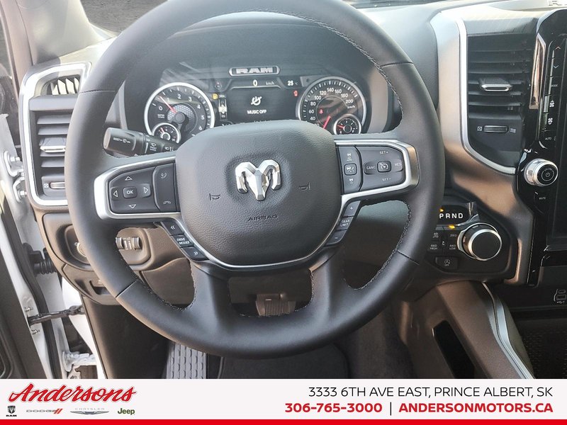 2026 Ram 1500 BIG HORN 3.0L Turbo / Crew Cab / ParkSense