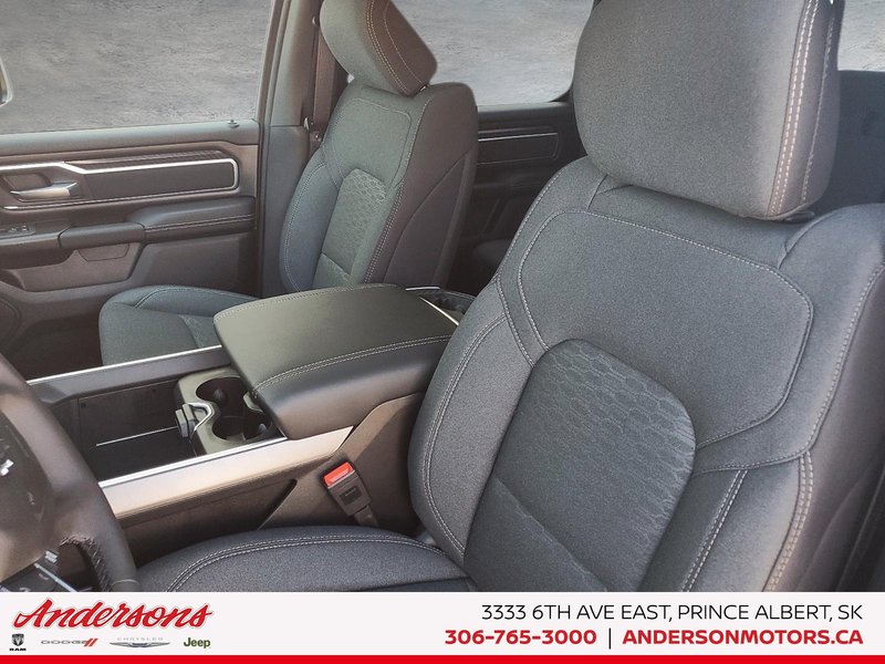 2026 Ram 1500 BIG HORN 3.0L Turbo / Crew Cab / ParkSense