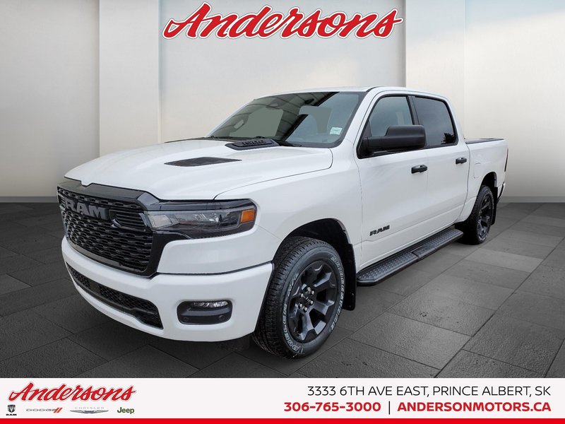 2026 Ram 1500 EXPRESS Black Express / Sport Hood / Side Steps