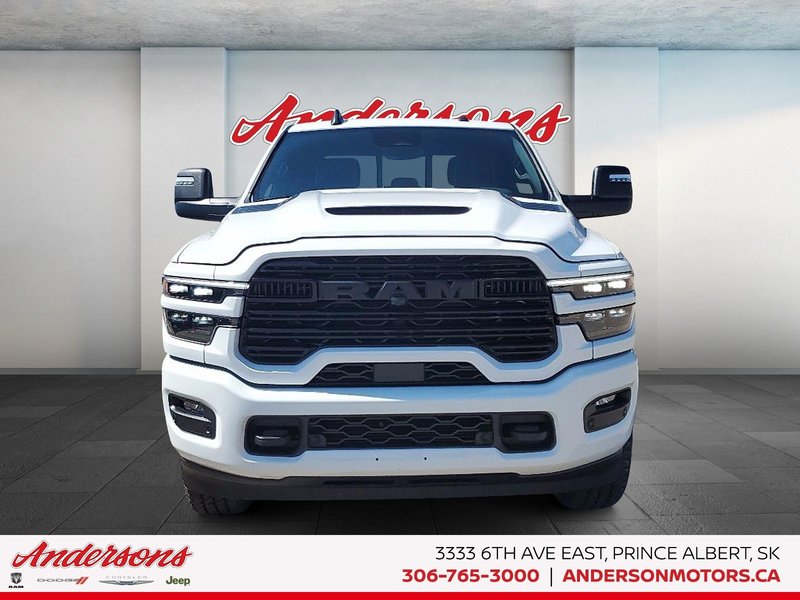 2025 Ram 2500 Laramie 6.7L Cummins / Crew Cab / 5th Wheel Prep