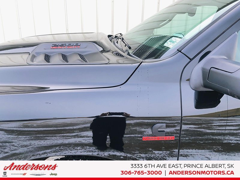 2026 Ram 2500 LARAMIE 6.7L Cummins Turbo-Diesel / Mega Cab / Leather-Faced / Night Edition