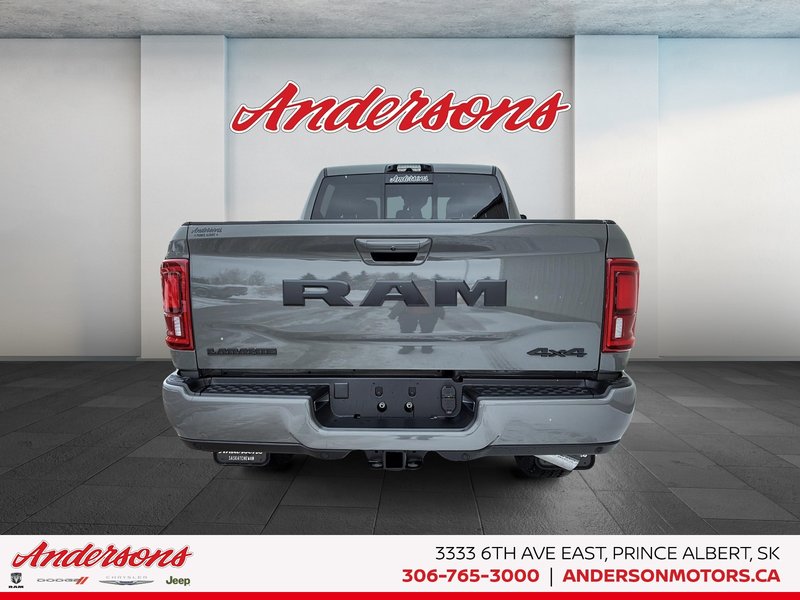 2026 Ram 2500 LARAMIE 6.7L Cummins Turbo-Diesel / Crew Cab / Leather-faced / Night Edition
