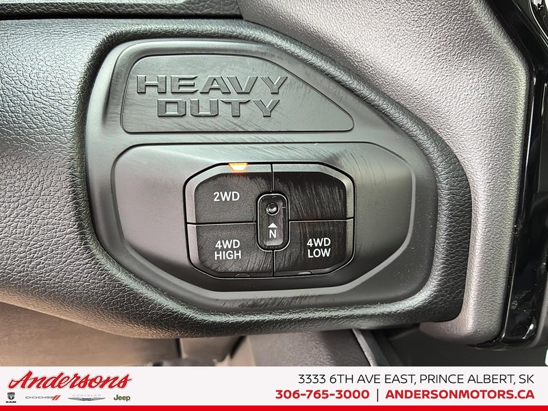 2026 Ram 2500 LARAMIE 6.7L Cummins Turbo-Diesel / Crew Cab / Leather-faced / Night Edition
