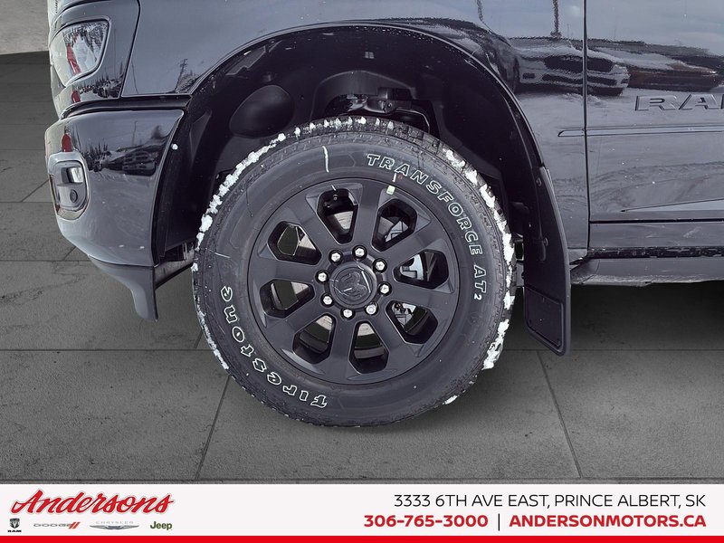 2026 Ram 2500 LARAMIE 6.7L Cummins Turbo-Diesel / Crew Cab / Leather-Faced / Night Edition