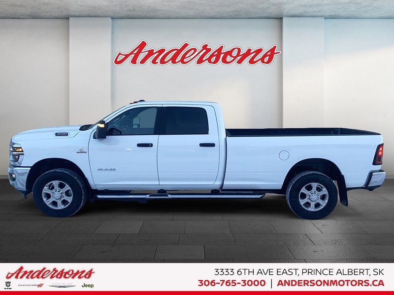 2026 Ram 3500 BIG HORN 6.7L Cummins Turbo-Diesel / Crew Cab / Cloth
