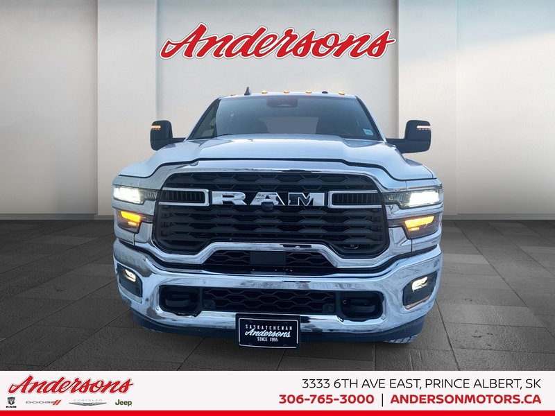 2026 Ram 3500 BIG HORN 6.7L Cummins Turbo-Diesel / Crew Cab / Cloth