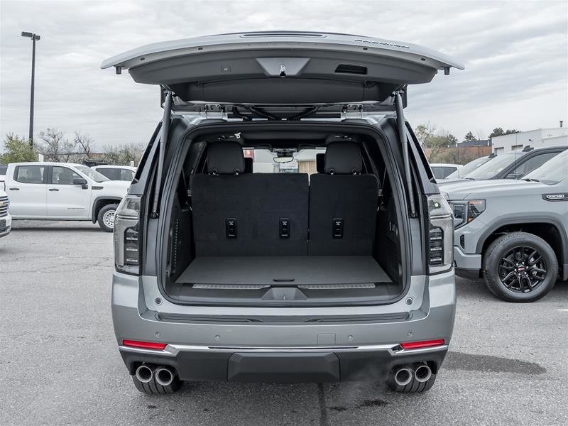 2025 Chevrolet Suburban Premier-34