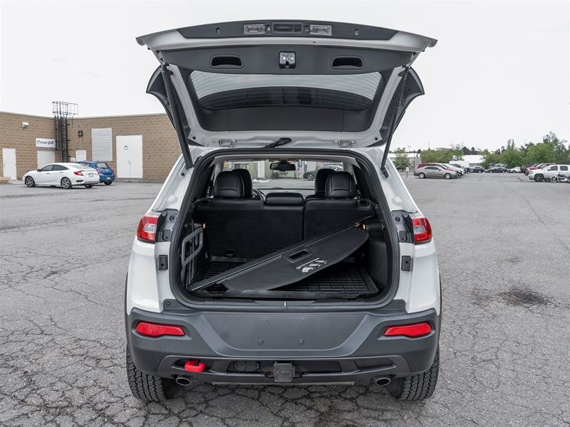 2018 Jeep Cherokee 4x4 Trailhawk-30