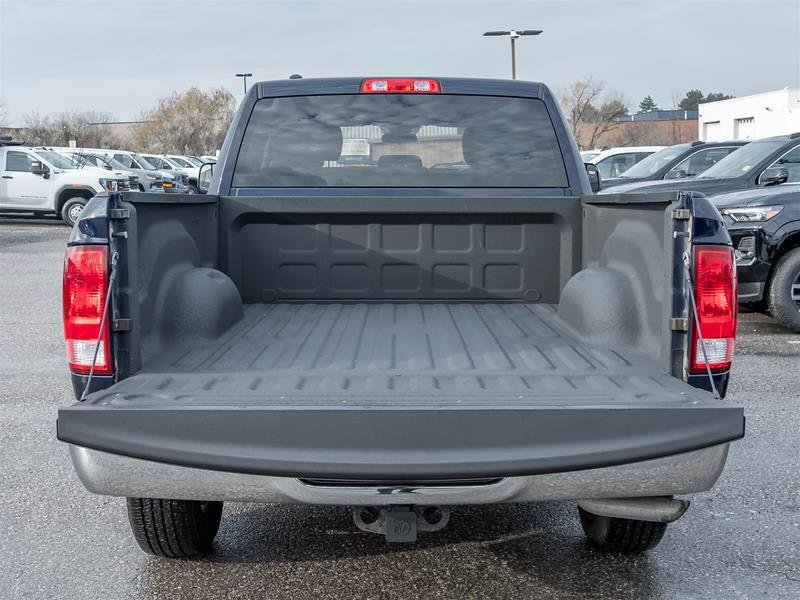 2018 Ram 1500 Crew Cab 4x4 ST (140.5 WB - 5.7 Box)-23