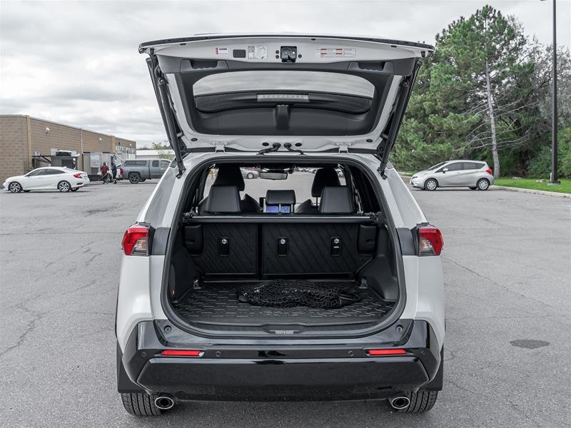 2024 Toyota RAV4 PLUG-IN HYBRID XSE AWD-31