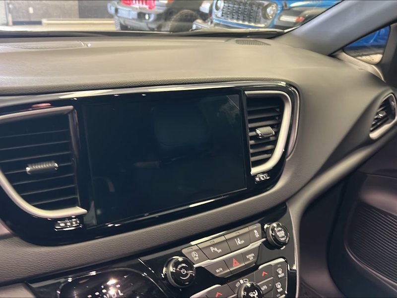 Chrysler Grand Caravan SXT 2026