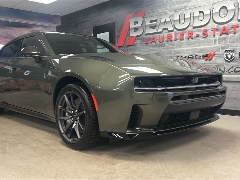 Dodge Charger 4-Doors SCAT PACK PLUS 2026