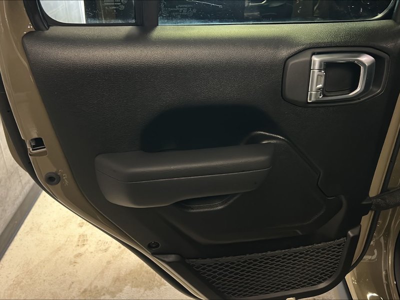 Jeep Gladiator MOJAVE 2026