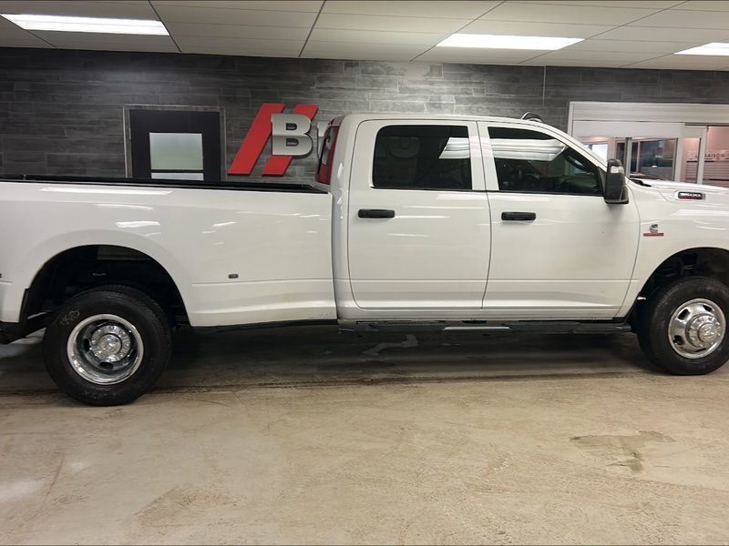 2023 Ram 3500 CREW Tradesman