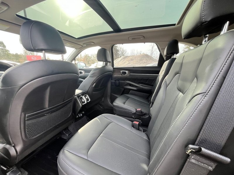 2022 Kia Sorento EX+