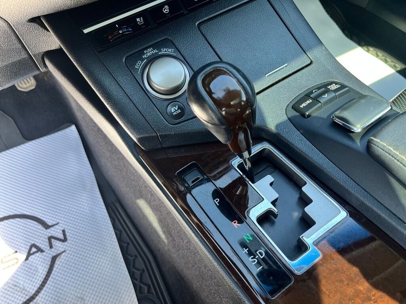 2013 Lexus ES 300h BASE
