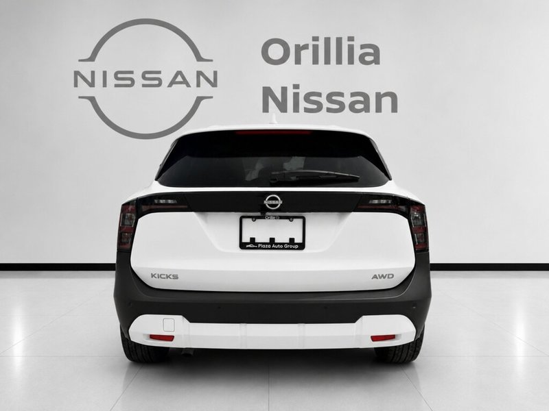 2025 Nissan Kicks SV
