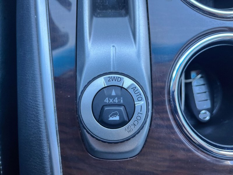 2015 Nissan Pathfinder SL