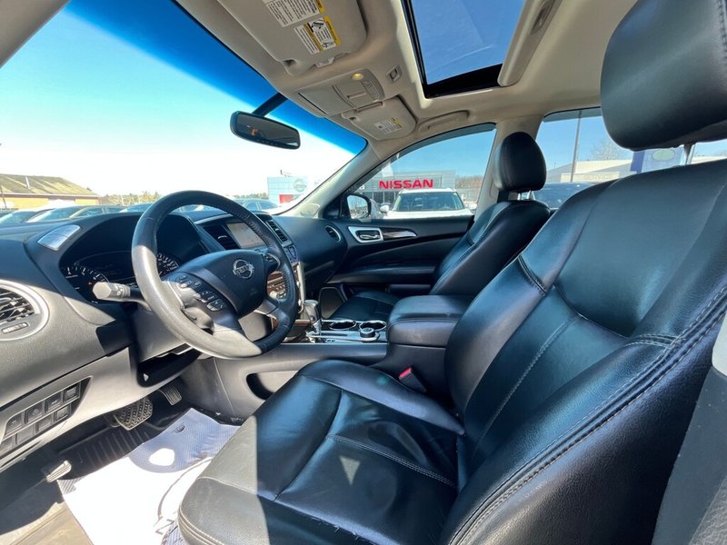 2015 Nissan Pathfinder SL