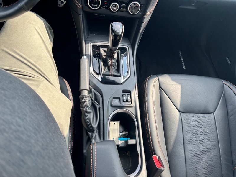 2021 Subaru Crosstrek Limited One Owner. Low Kilometers. Clean CarFax.