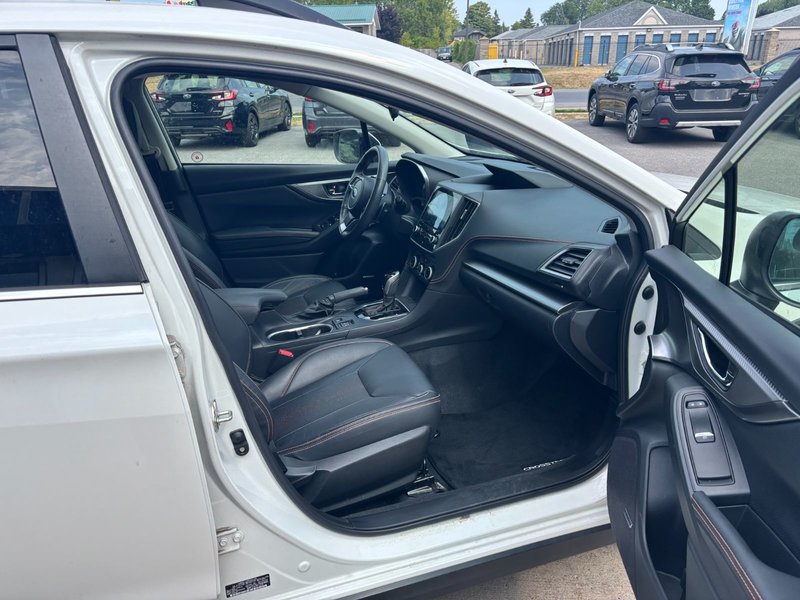 2021 Subaru Crosstrek Limited One Owner. Low Kilometers. Clean CarFax.