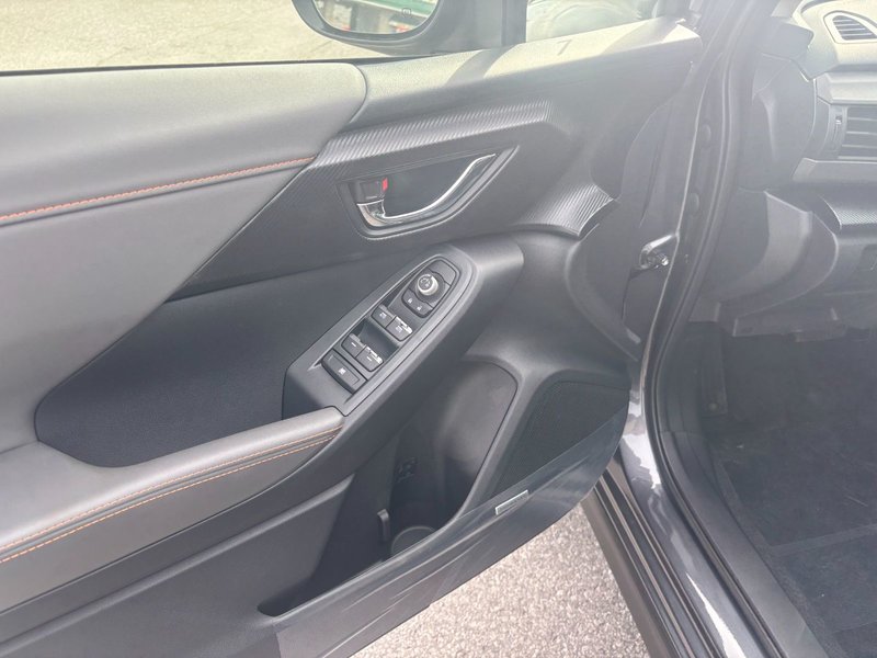 2025 Subaru Crosstrek Limited Magnetite Grey. 18-inch Alloy Wheels. Harmon Kardon premium audio system. 10-way power driver's seat