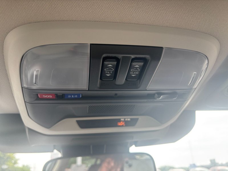 2025 Subaru Crosstrek Limited Magnetite Grey. 18-inch Alloy Wheels. Harmon Kardon premium audio system. 10-way power driver's seat