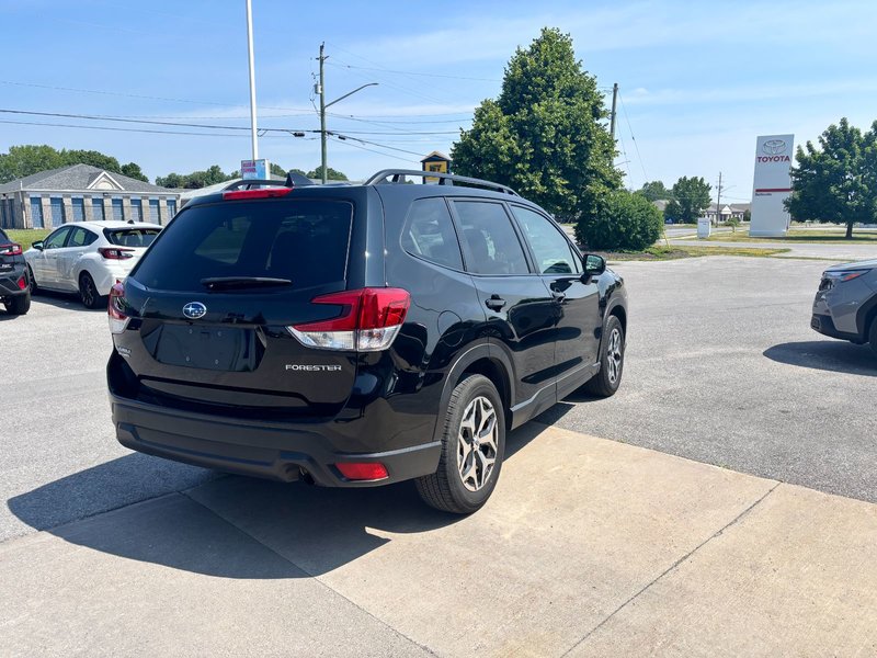 Subaru Forester Base 2024