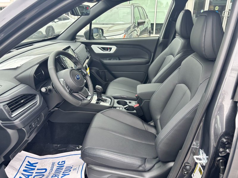 2025 Subaru Forester Limited Navigation, Leather interior, Heated Front and Rear Seats, Handsfree Liftgate.