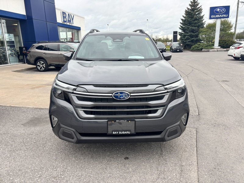 2025 Subaru Forester Limited Navigation, Leather interior, Heated Front and Rear Seats, Handsfree Liftgate.